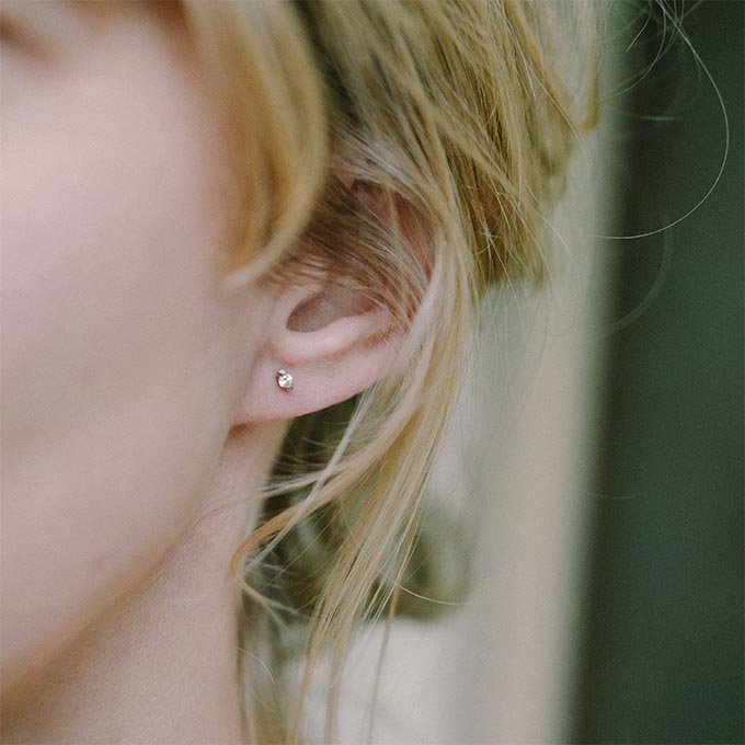N° 257A set gold earrings