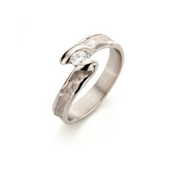 White gold engagement ring N° 175