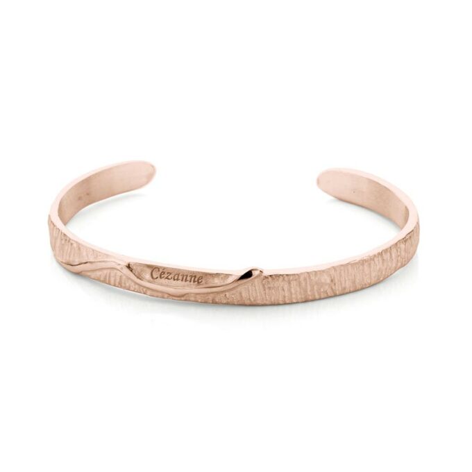 Rose gold bangle with engraving