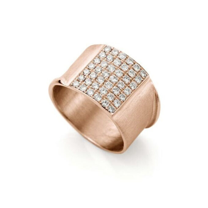 Rose golden ring with diamonds N 244