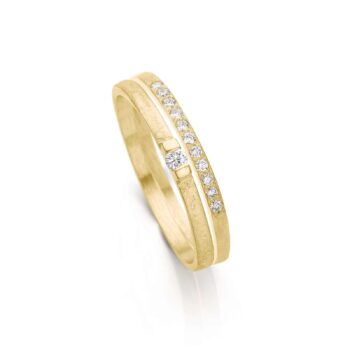 Light and delicate combination 1 B 0.09 with small diamonds and a yellow gold matte finish.