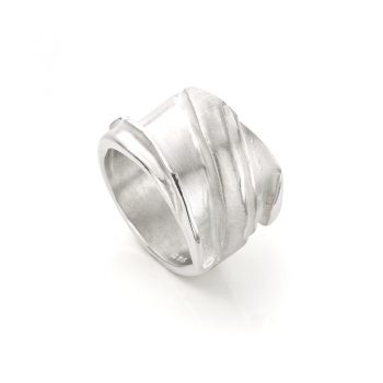 Silver ring N° 141